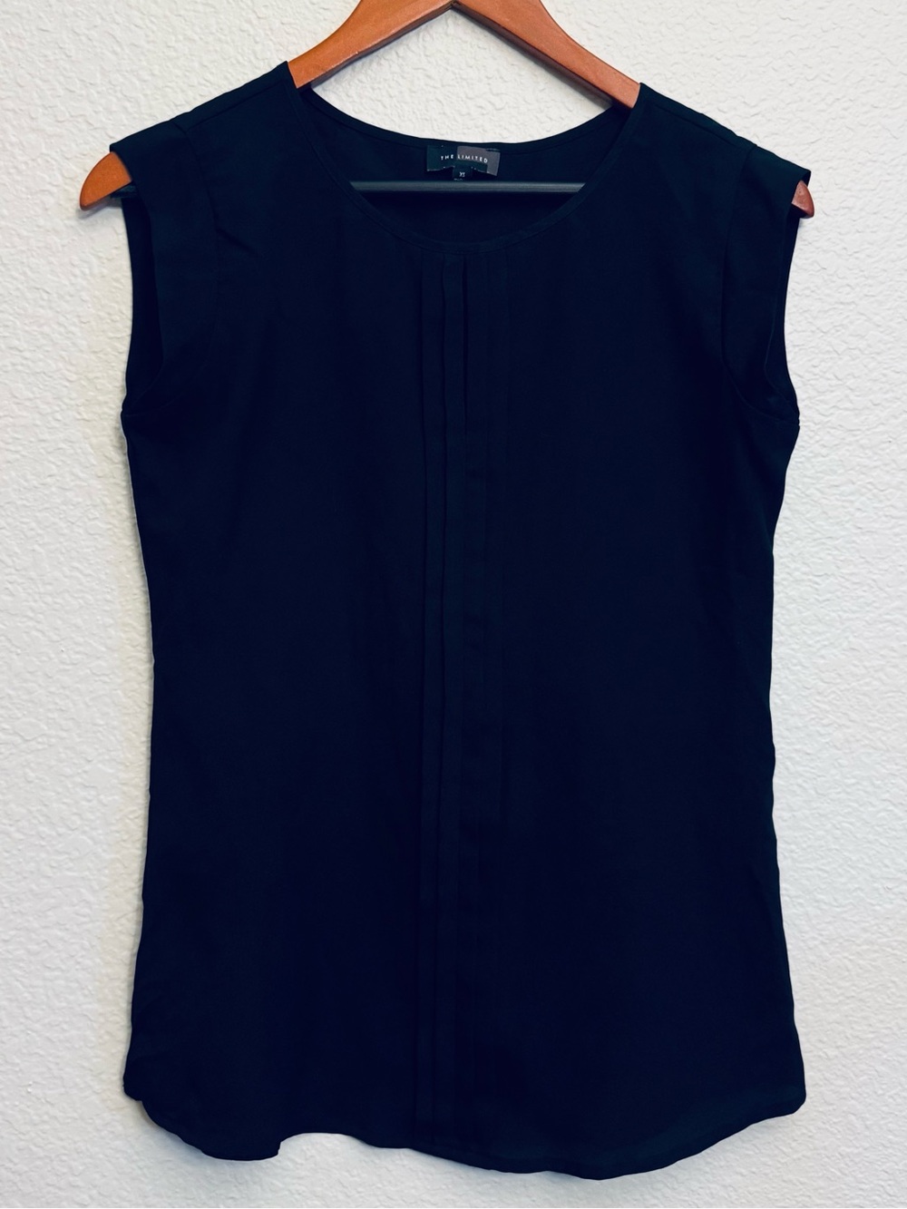 The Limited Black Sleeveless Shell Blouse Top XS